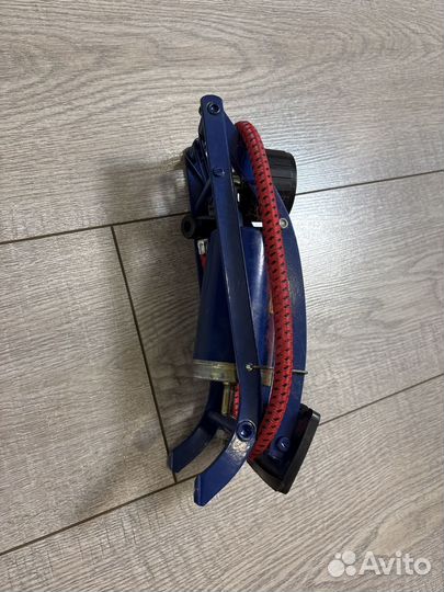 Насос, ножной автомобильный