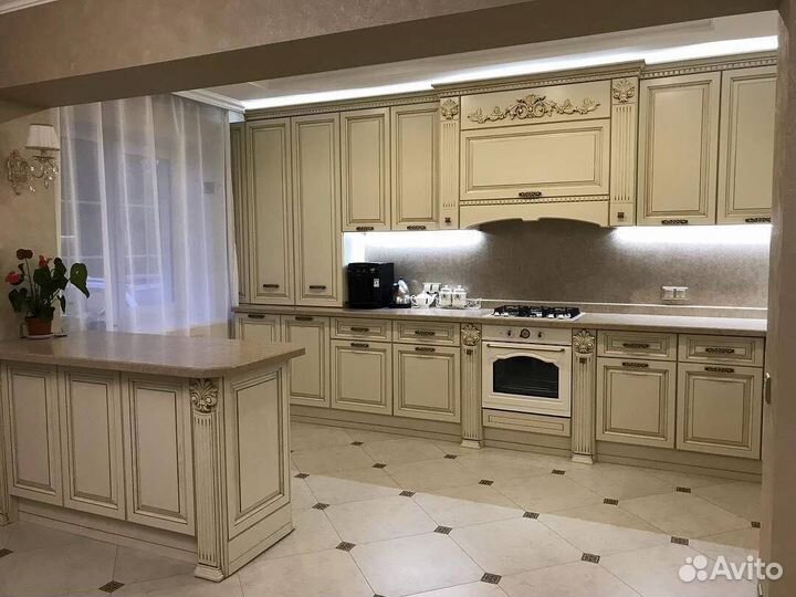 Кухонный гарнитур Фасады массив