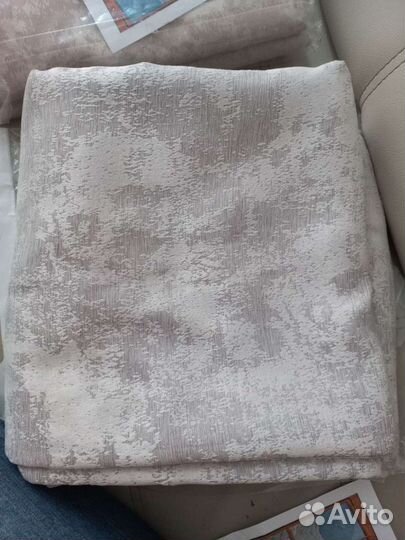 Шторы новые на шторной ленте