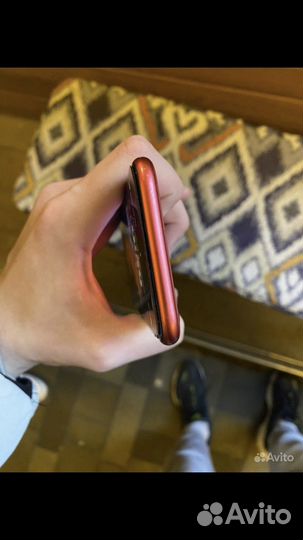 Телефон iPhone se 2020 обмен на модель выше