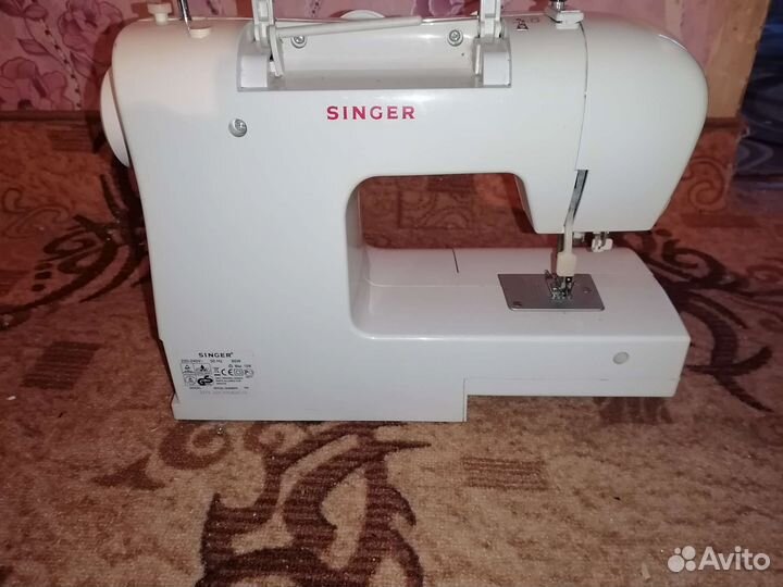 Швейная машина Singer 2273