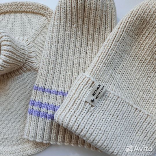 Шапочки и манишка