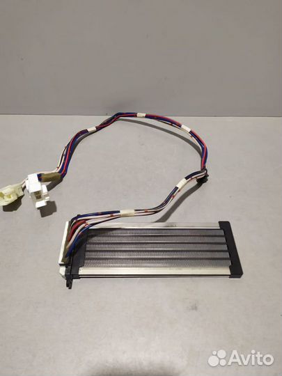 Автономный отопитель салона Toyota Corolla 2011