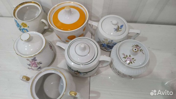 Набор столовой посуды СССР сахарницы. Конфетницы