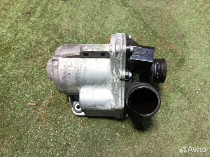 Насос водяной (помпа) Bmw X5 E70 N55B30A 2010