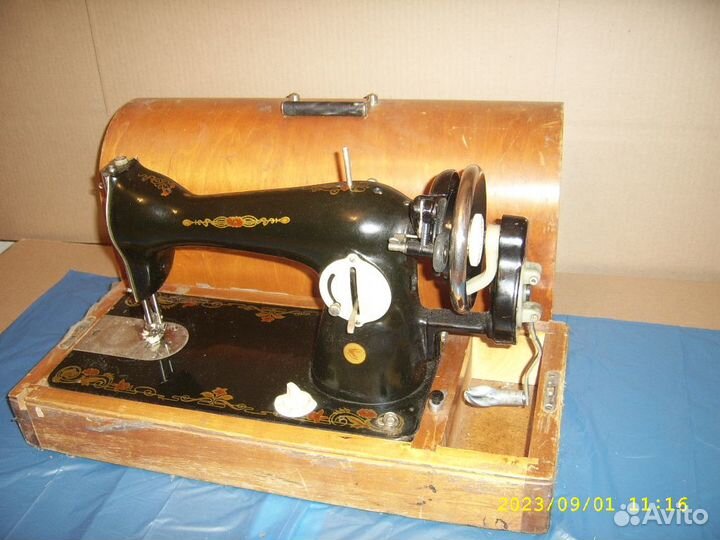 Швейные машинки ручные СССР