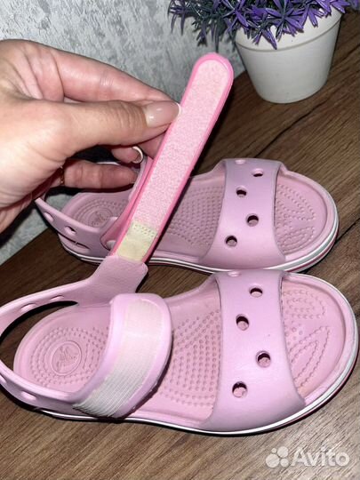 Сандалии crocs