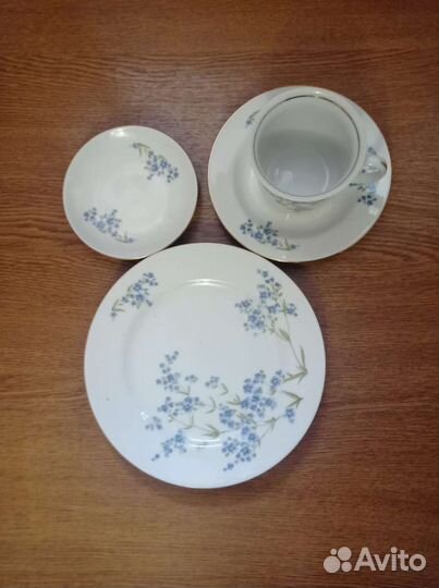 Чайная пара и 2 тарелочки от сервиза ГДР