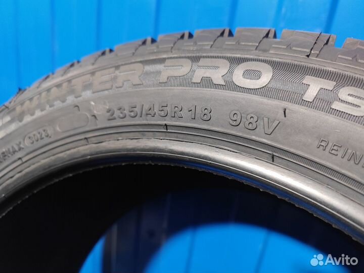 Tourador Winter Pro TSU2 235/45 R18