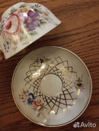 Чашечка и блюдце фарфор