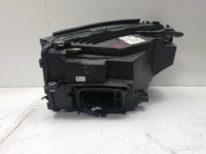 Фара правая Mercedes-Benz GLC