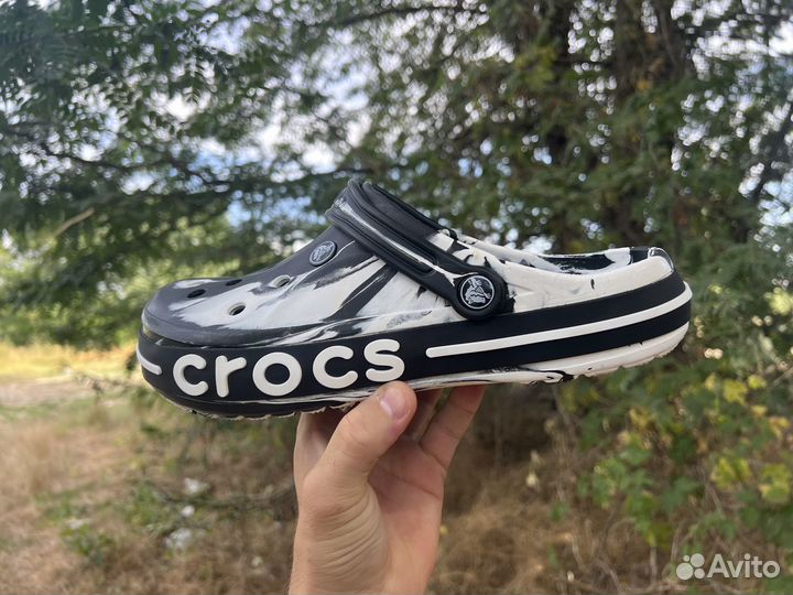 Crocs