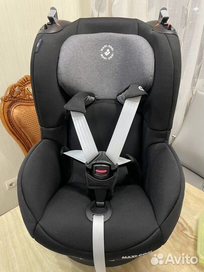 Автомобильное кресло maxi cosi