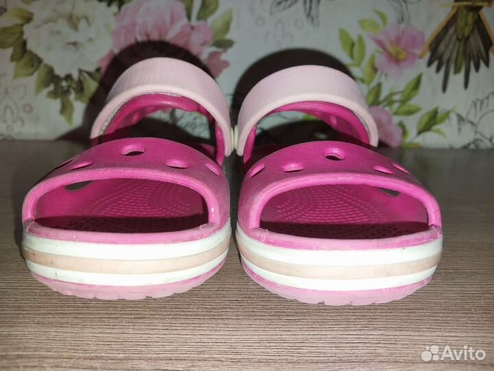 Сандали crocs c8