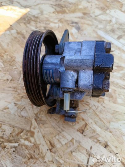 Насос гидроусилителя Kia Spectra 2001