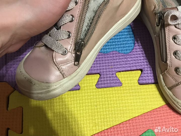 Кроссовки для девочки 27 размер