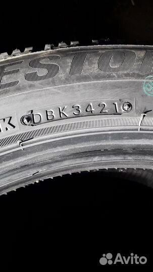 Bridgestone Blizzak Spike-01 245/45 R18