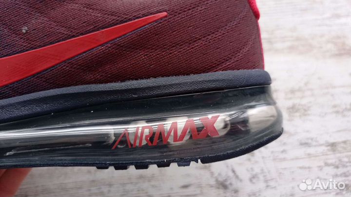 Кроссовки Nike