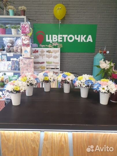 Композиция из живых цветов