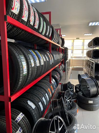 Tristar SportPower 2 215/35 R19