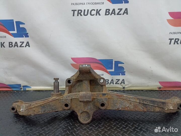 81436303203 Кронштейн пневморессоры левый