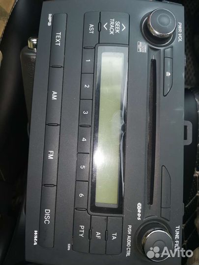 Штатная магнитола на toyota corolla 150