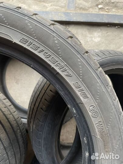 Dunlop Enasave EC204 215/45 R17