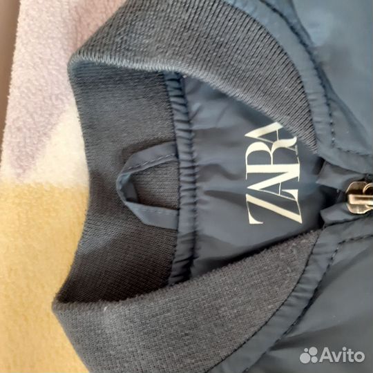 Бомбер Zara, джинсы Mayoral