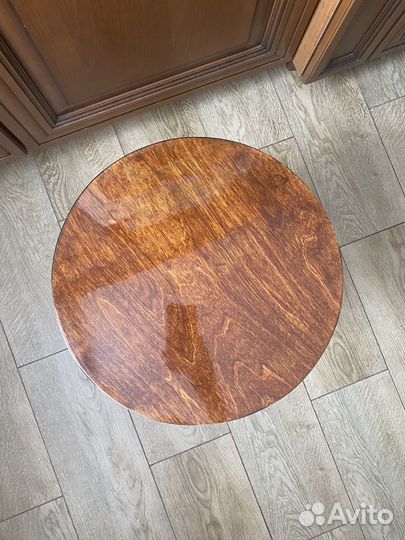 Стульчик для фортепиано крутящийся