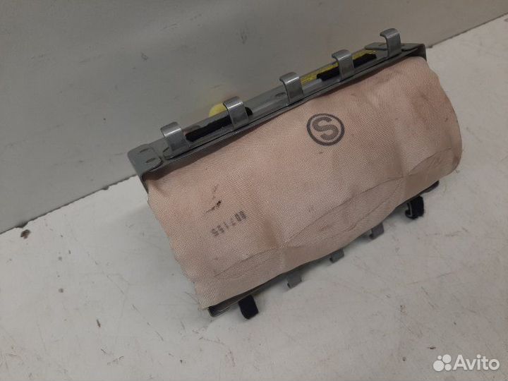 Airbag пассажирский передний Toyota Yaris 1