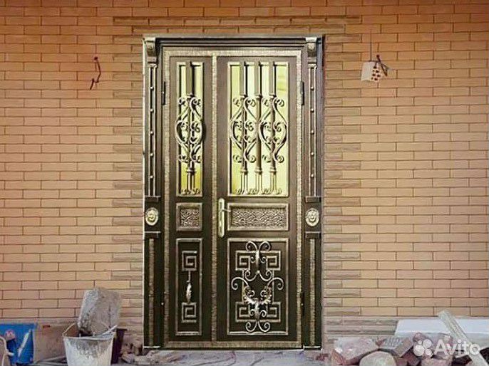 Кованая дверь входная