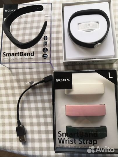Браслет Sony SmartBand с запасными ремешками
