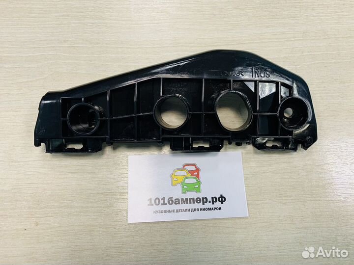 Крепление переднего бампера Toyota Corolla 06-10г