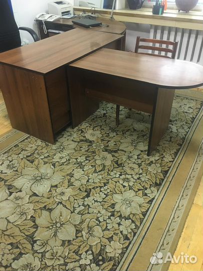 Стол рабочий с угловой приставкой для работы за ко