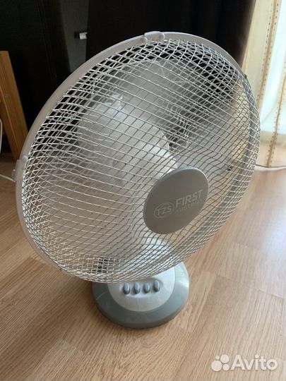 Вентилятор настольный TZS First Austria