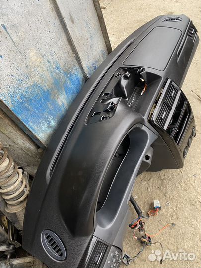 Панель торпеда приора 2