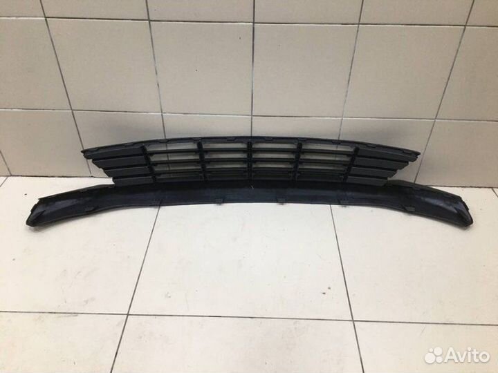 Решетка бампера нижняя Kia Rio 4