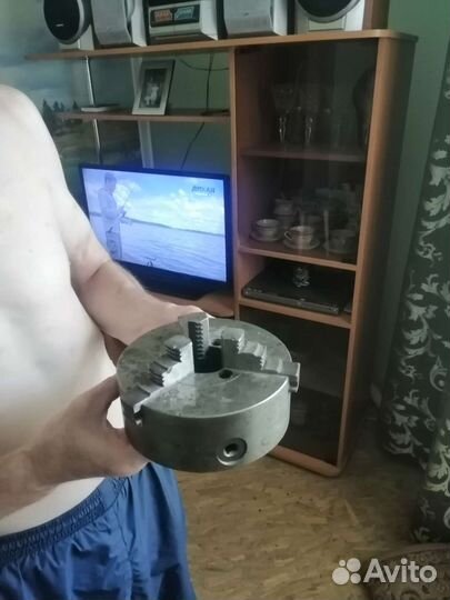 Головка на токарный станок