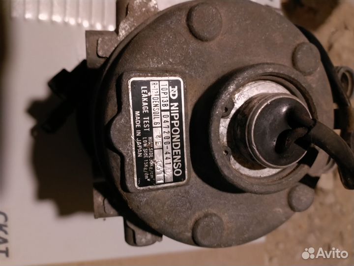 Компрессор кондея, гур на Субару двиг. EJ254