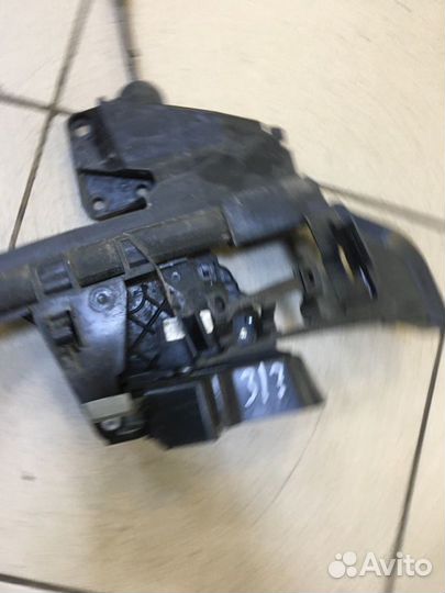 Замок дверной задний левый Ford Focus 2 shda 2011