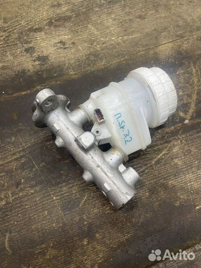 Главный тормозной цилиндр Mitsubishi 4M41