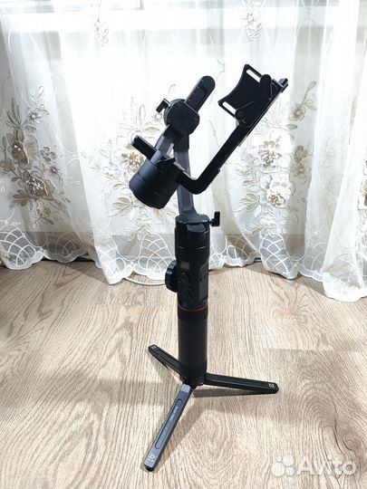 Zhiyun crane 2 + Follow focus