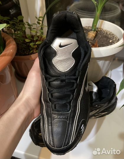 Кроссовки Nike