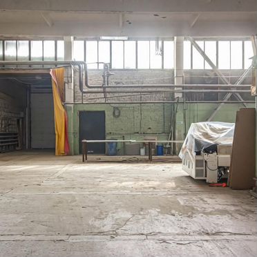 Производственно-складское помещение, 2500 м²