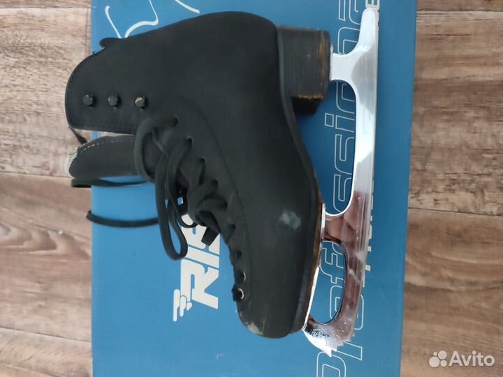 Коньки для фигурного катания 22