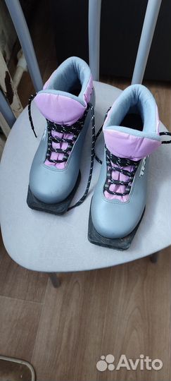 Лыжные ботинки