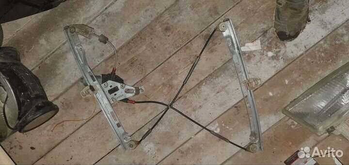 Стеклоподъемник Citroen