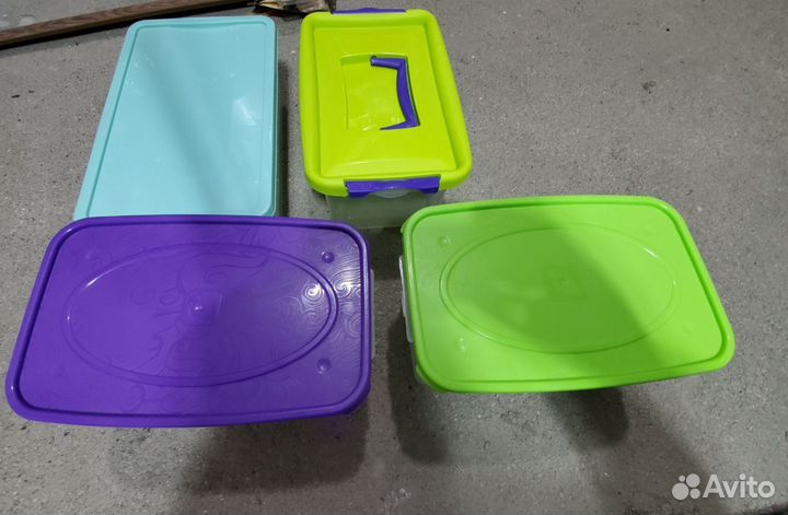 Пластиковын ящики