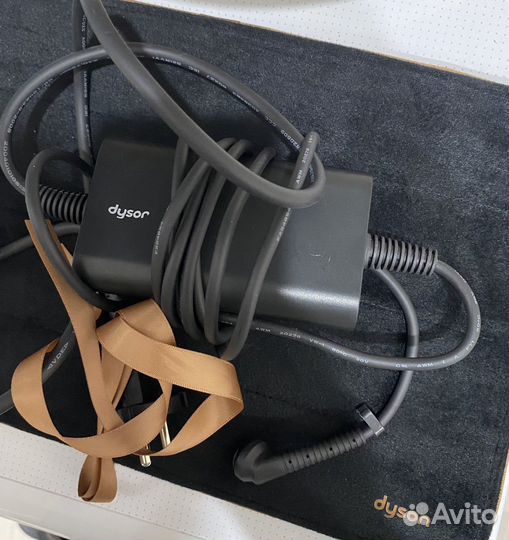 Утюжок для волос dyson