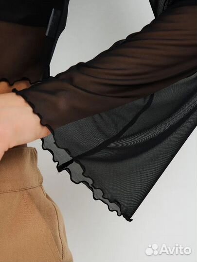 Кроп-топ лонгслив